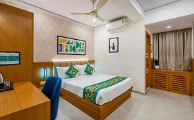 Treebo Premium The Regal Park